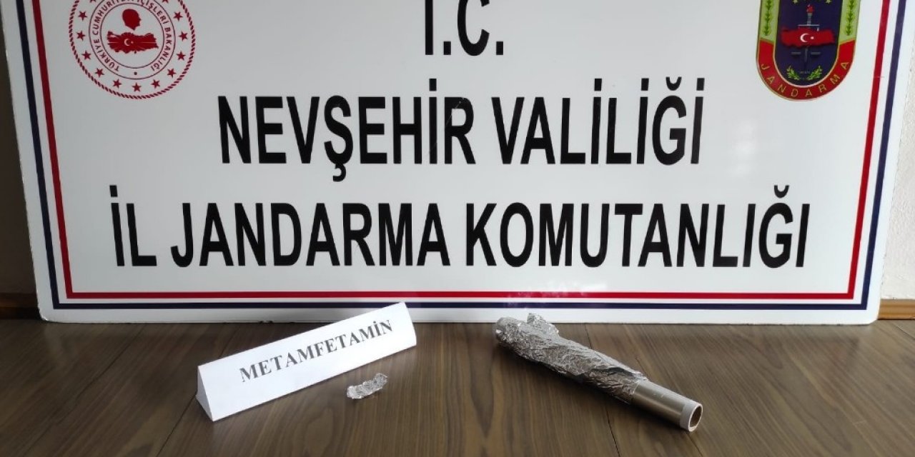 Jandarma Ekipleri Uyuşturucudan 4 Kişiyi Yakaladı