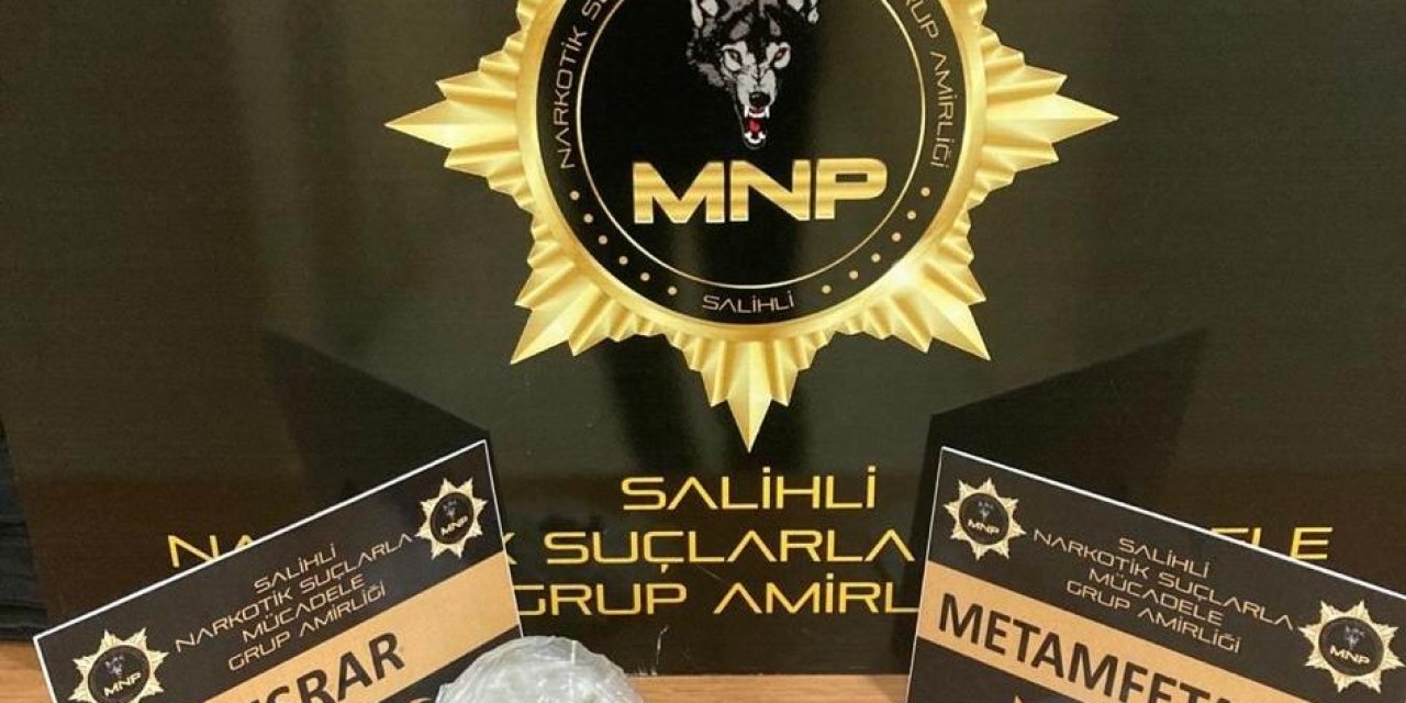 Otomobilde Uyuşturucuyla Yakalanan 2 Kişi Tutuklandı