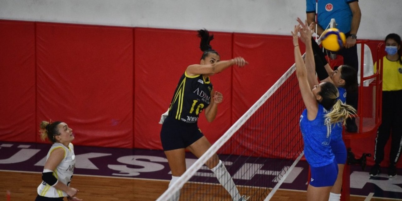 Gaziantep Derbisinde Adam Voleybol Kazandı: 3-2