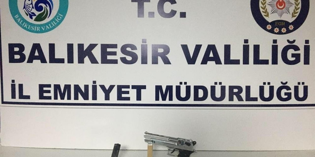 Balıkesir’de 15 Aranan Şahıs Yakalandı