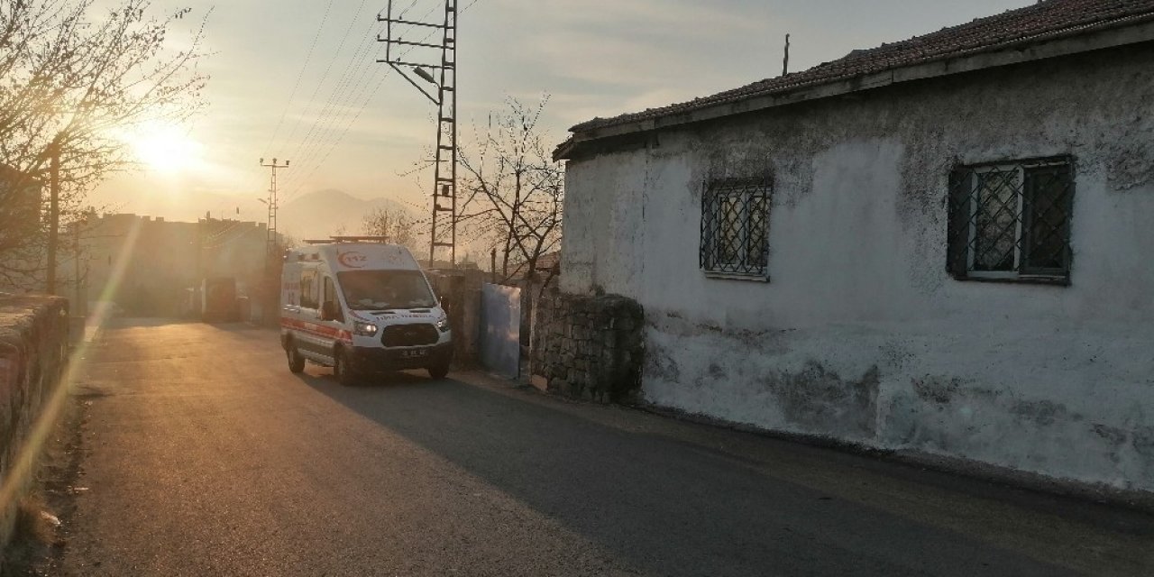 Kayseri’de 2’si Çocuk 5 Kişi Karbonmonoksit Gazından Zehirlendi