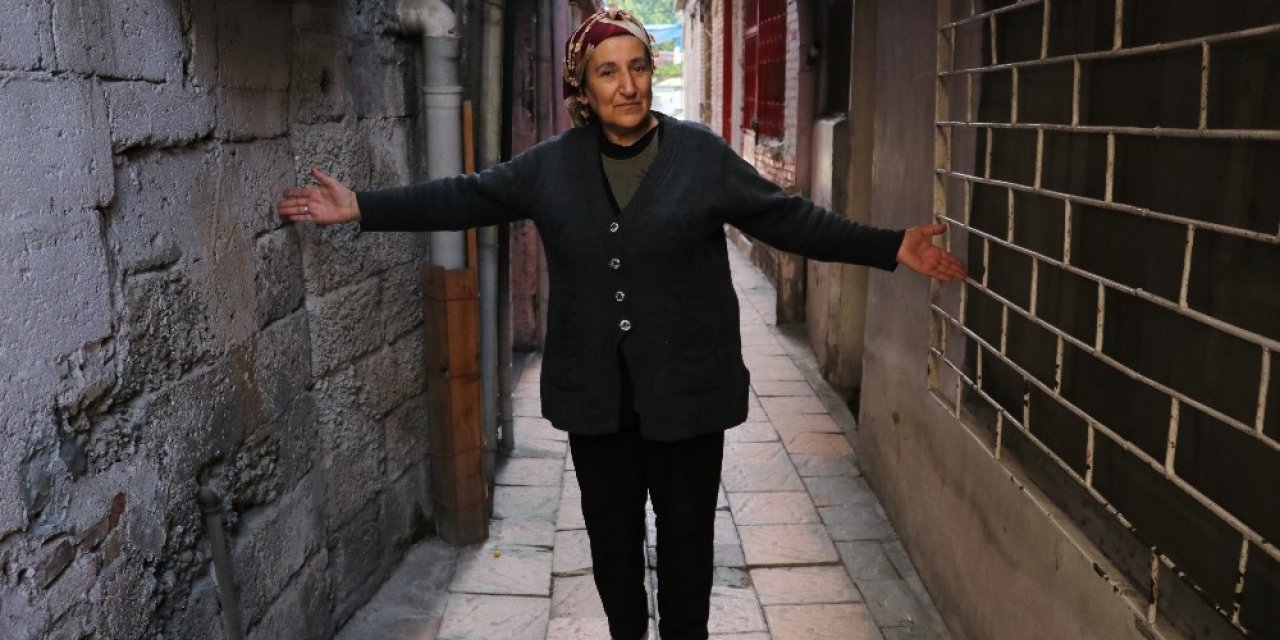 Adana’nın En Dar Sokağı Görenleri Şaşırtıyor