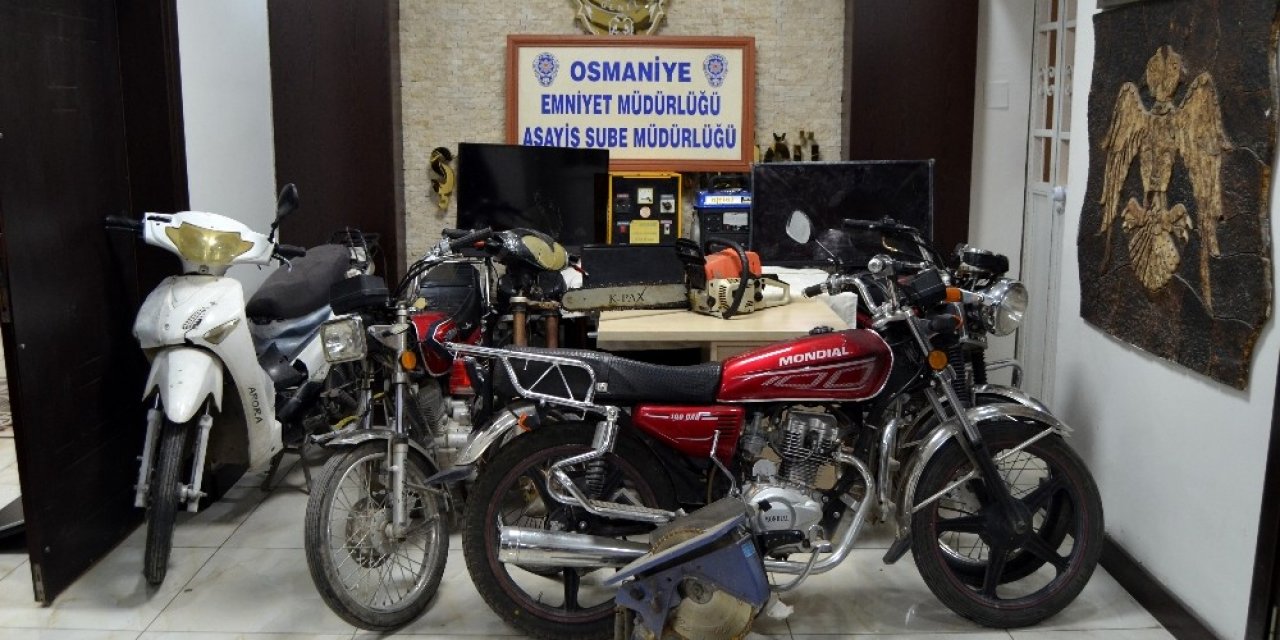 Çaldığı Motosiklet Ve Eşyaları Evinde Saklamış