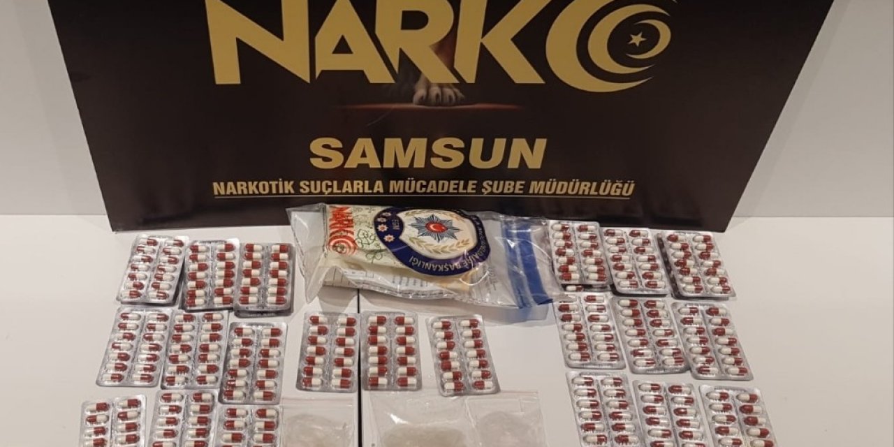 Uyuşturucu Maddeyle Yakalanan 5 Kişi Gözaltına Alındı