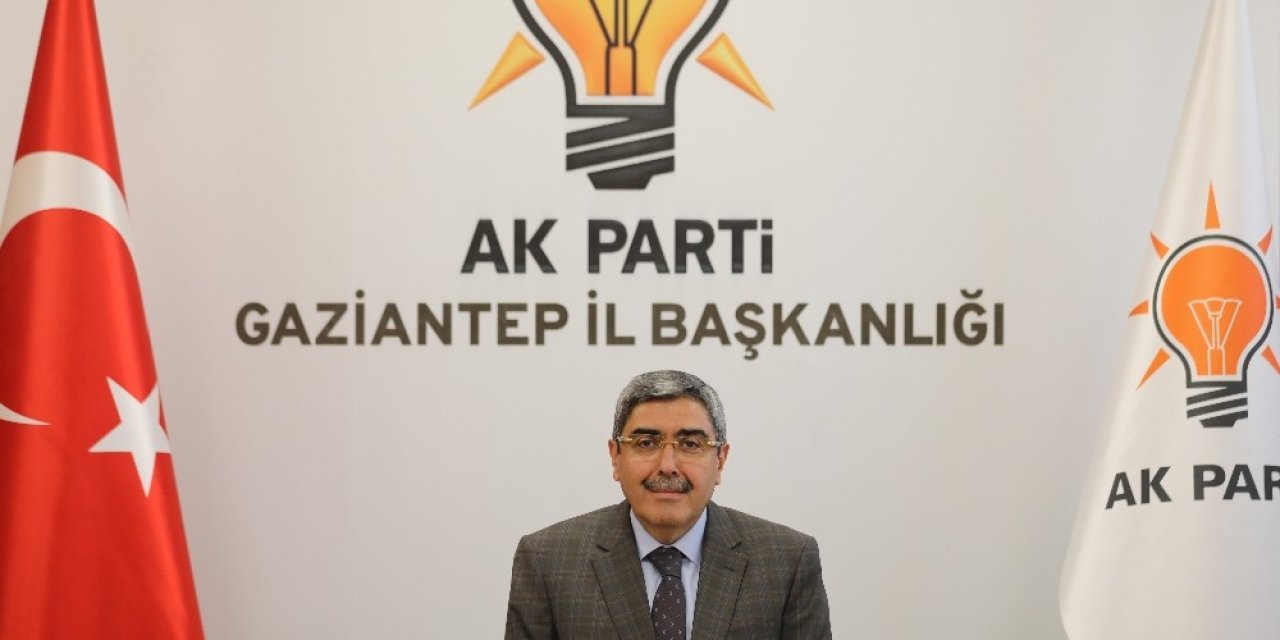 Ak Parti İl Başkan’ı Özçkeçeci 25 Aralık Mesajı