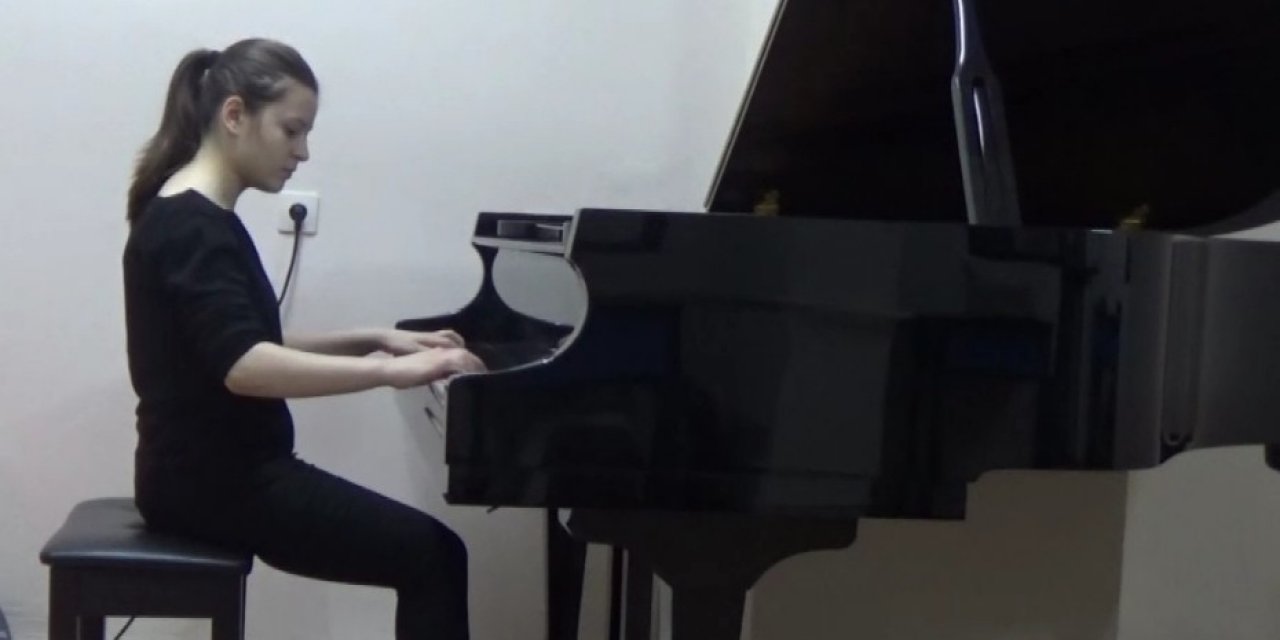 Adü Devlet Konservatuvarı Öğrencisi Uluslararası Yarışmada İkinci Oldu