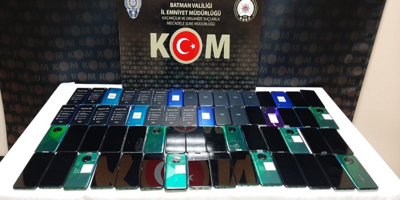 Batman’da 62 Adet Gümrük Kaçağı Cep Telefonu Ele Geçirildi