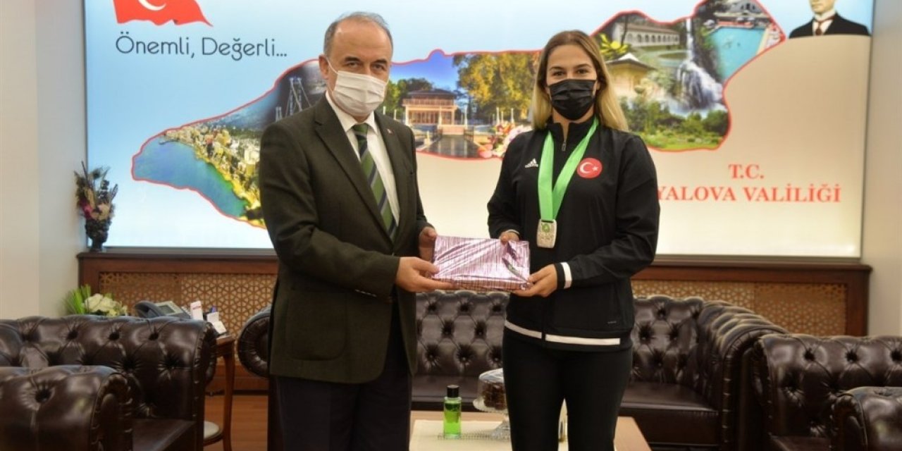 Vali Erol, Dünya İkincisi Buse Tosun’u Ağırladı