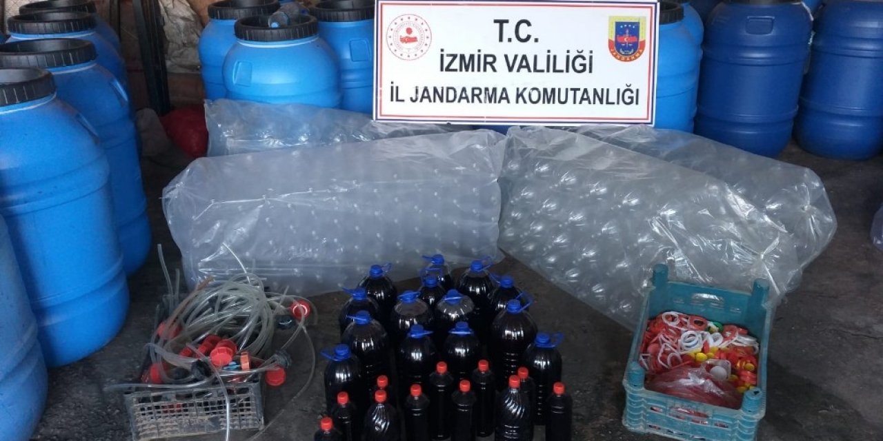 İzmir’de 11 Bin 200 Litre Sahte İçki Ele Geçirildi