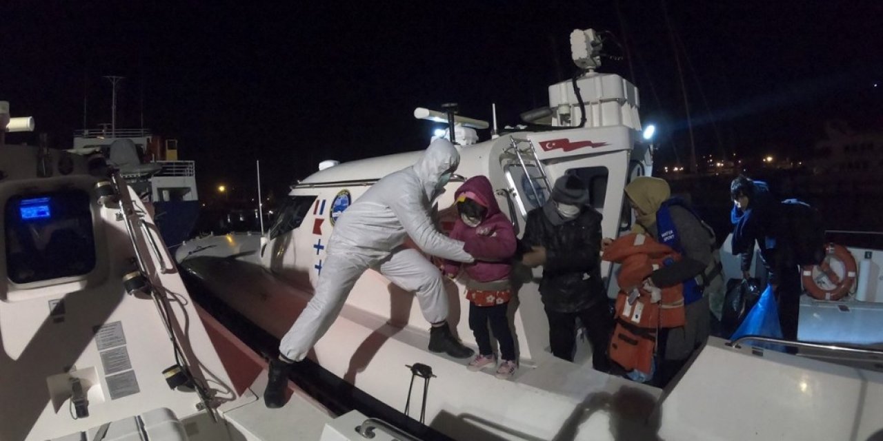 İzmir’de 56 Göçmen Kurtarıldı