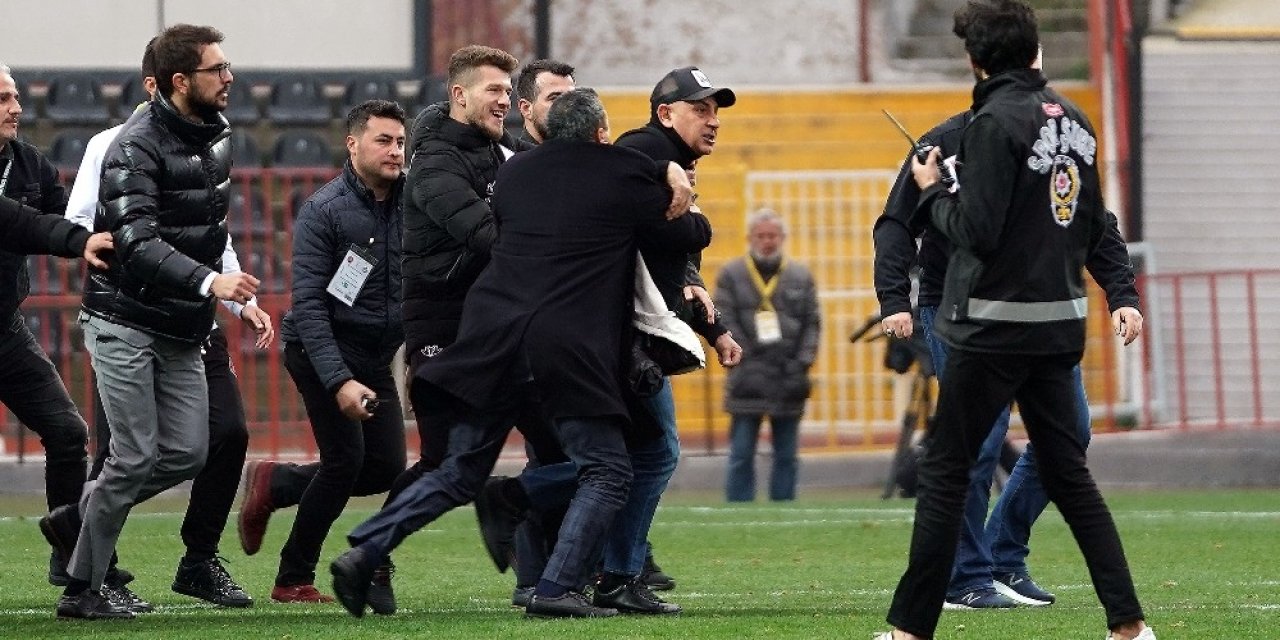 Karagümrük Taraftarından Tff’ye Sert Tepki
