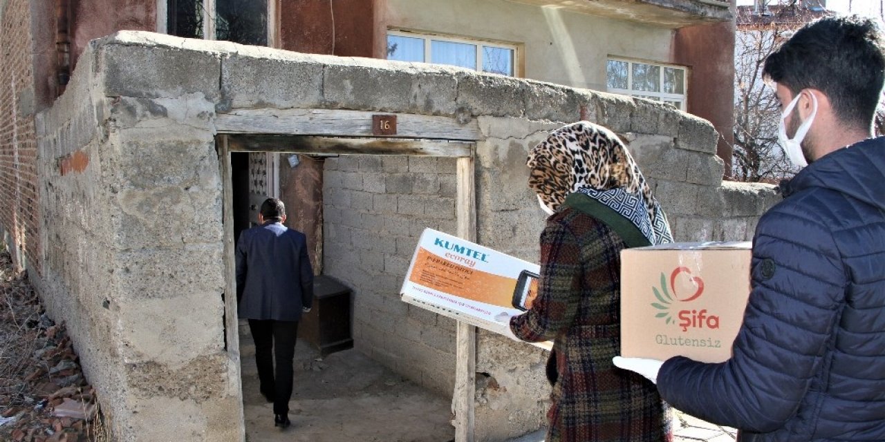 Elazığ’da Çölyak Ve Pku Hastalarına Destek