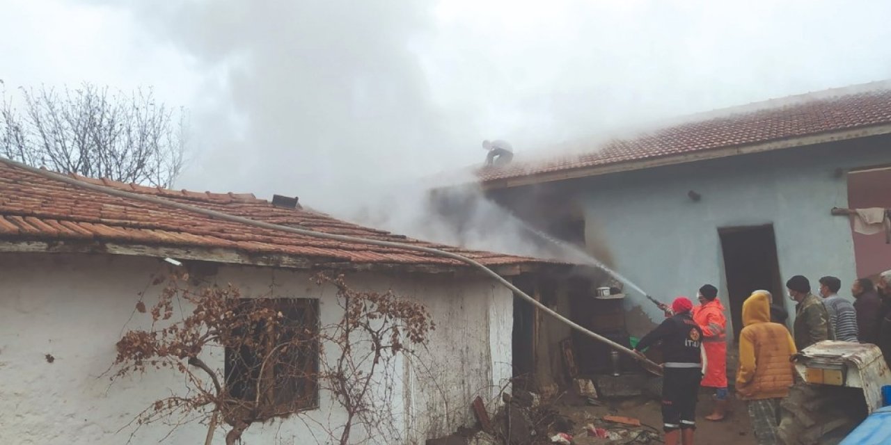 Sungurlu İtfaiyesi Bu Sene 272 Yangına Müdahale Etti