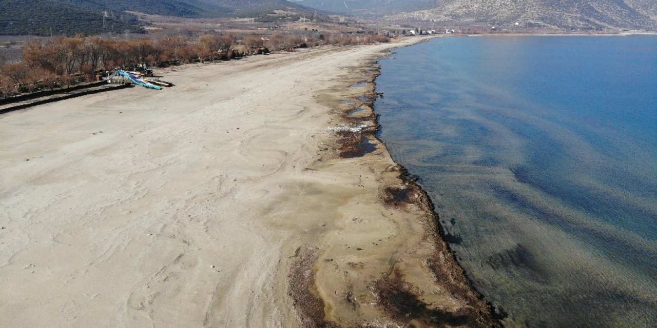 Eğirdir Gölü’nün Su Kodu Son 60 Yılda Aralık Ayının İlk Kez Dip Seviyesini Gördü