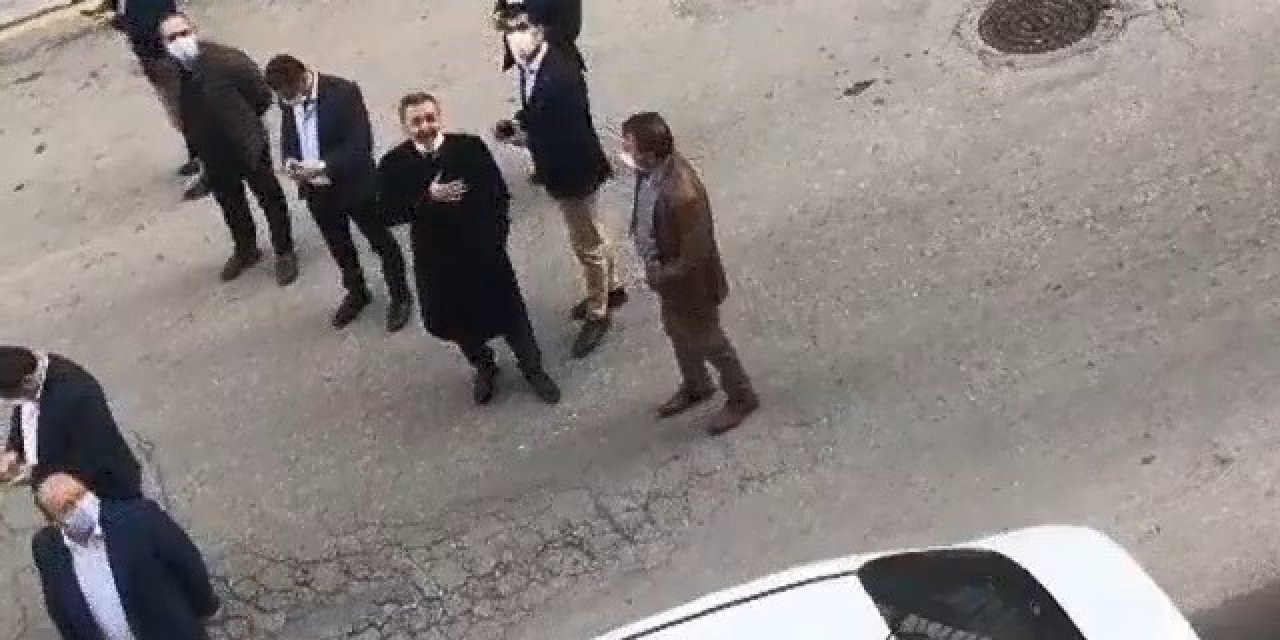 Emniyet Müdürü İle Vatandaşın Diyaloğu Tebessüm Ettirdi