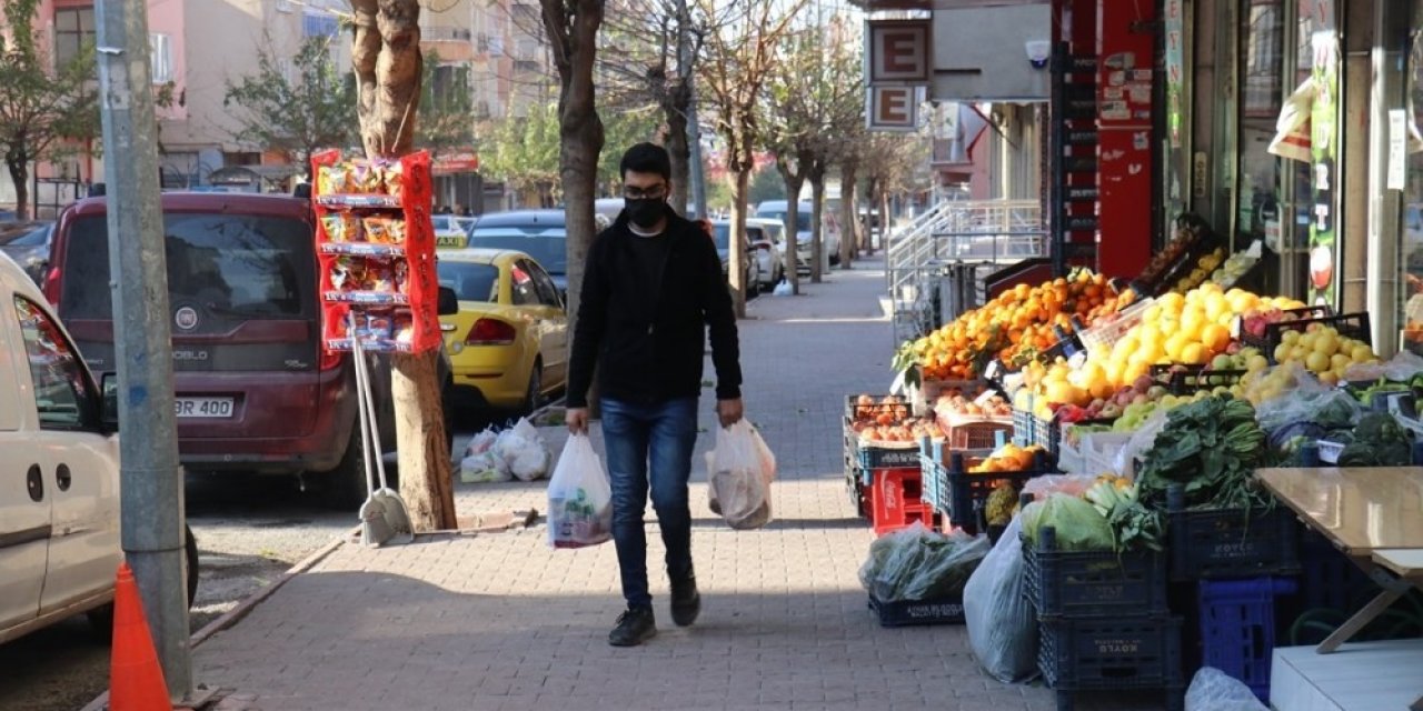 Sokağa Çıkma Kısıtlaması Mahalle Bakallarının Önemi Ortaya Çıkardı