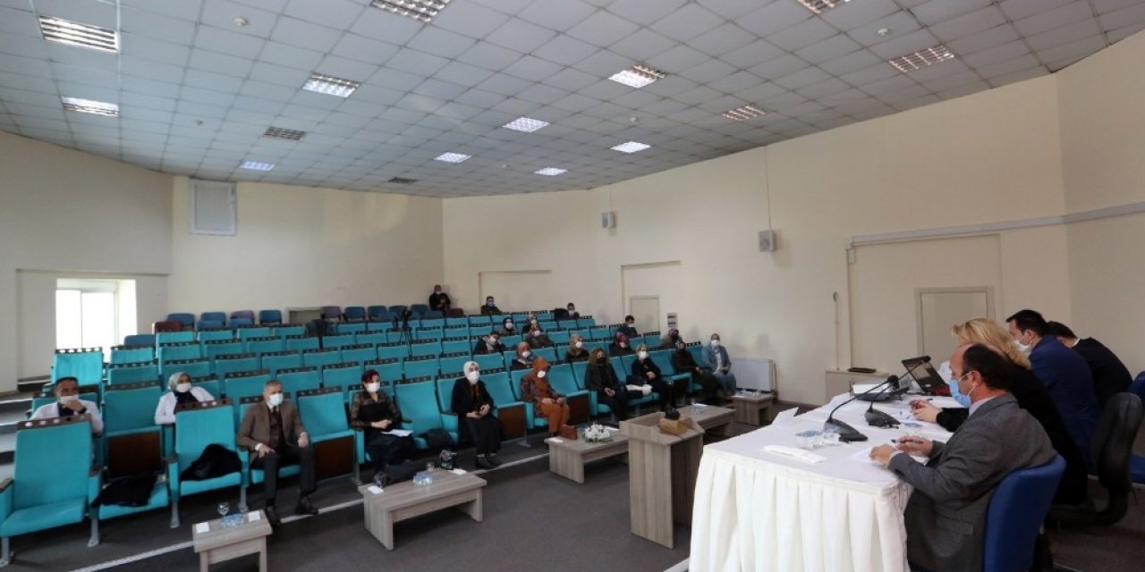 Van Büyükşehir’den Geleceğin Girişimci Kadınlarına Eğitim Semineri
