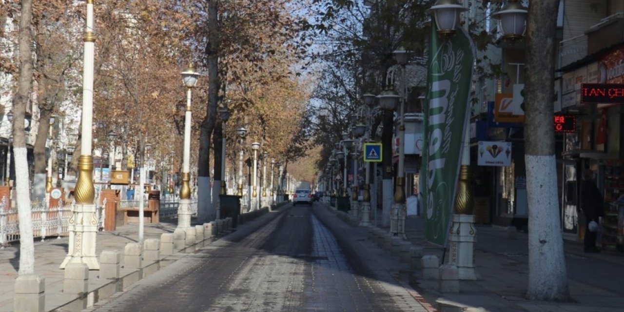 Malatya’da Sokağa Çıkma Kısıtlamasına Uyuluyor