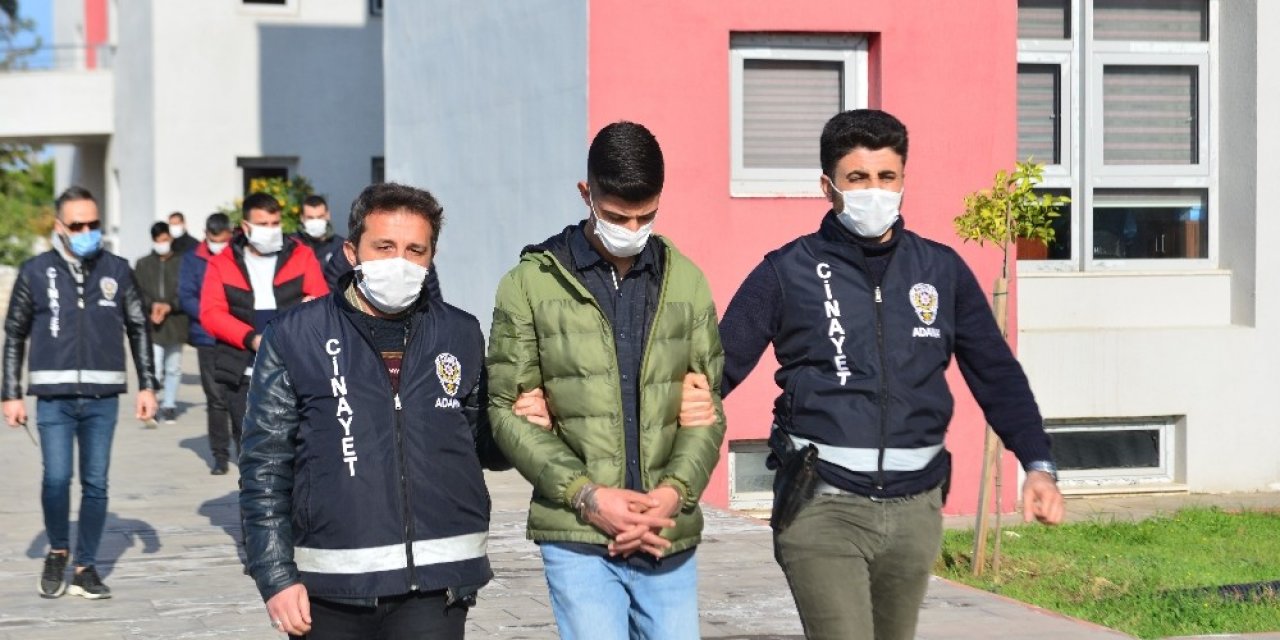 Parasını Alamadı Darp Edildi, Çıkan Kavgada İki Kişi Yaralandı