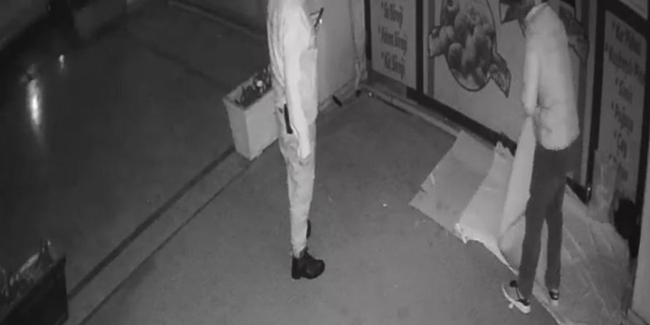 “gidecek Yerim Yok” Diyen Vatandaş Polis Tarafından Sokakta Uyurken Bulunup, Misafirhaneye Alındı
