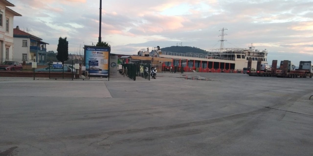 Erdek’te Sokağa Çıkma Kısıtlaması Sakin Geçti