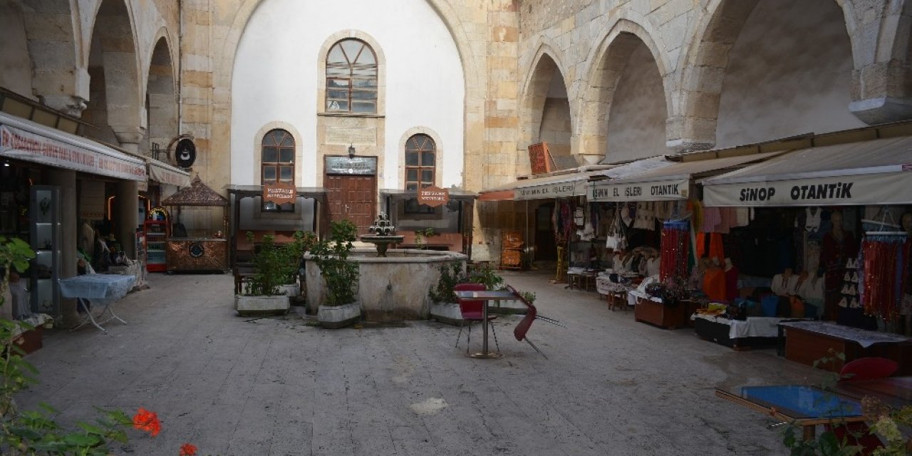 Tarihi Medresede “korona” Sessizliği