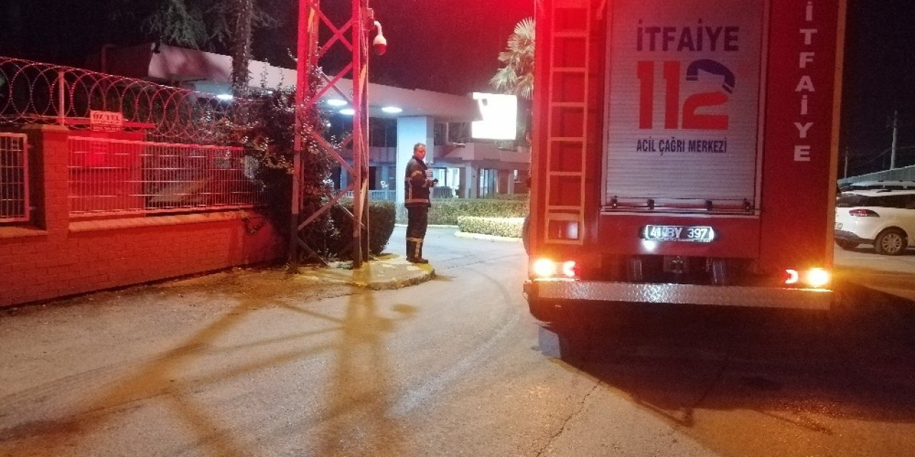 Fabrikada Lazer Yazıcıdan Çıkan Yangın Korkuttu
