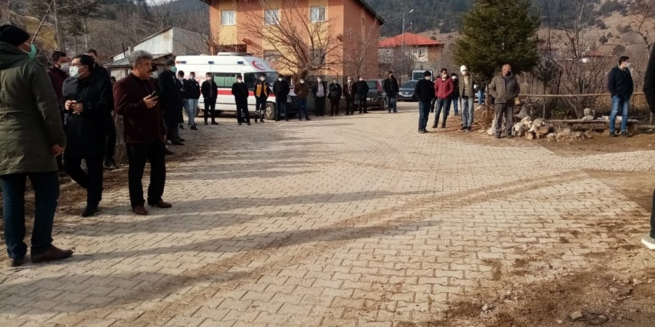 Çığ Altında Kalan Askerden Acı Haber Geldi