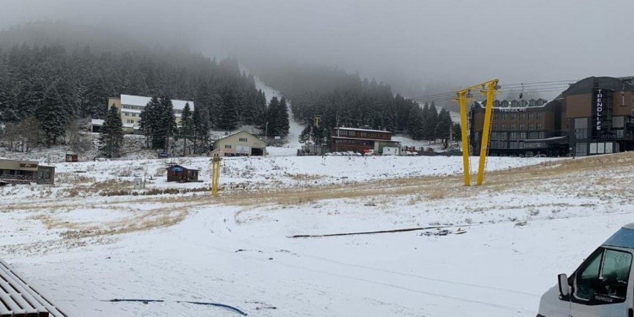 Uludağ’a Yılbaşı Öncesi Beklenen Kar Düştü