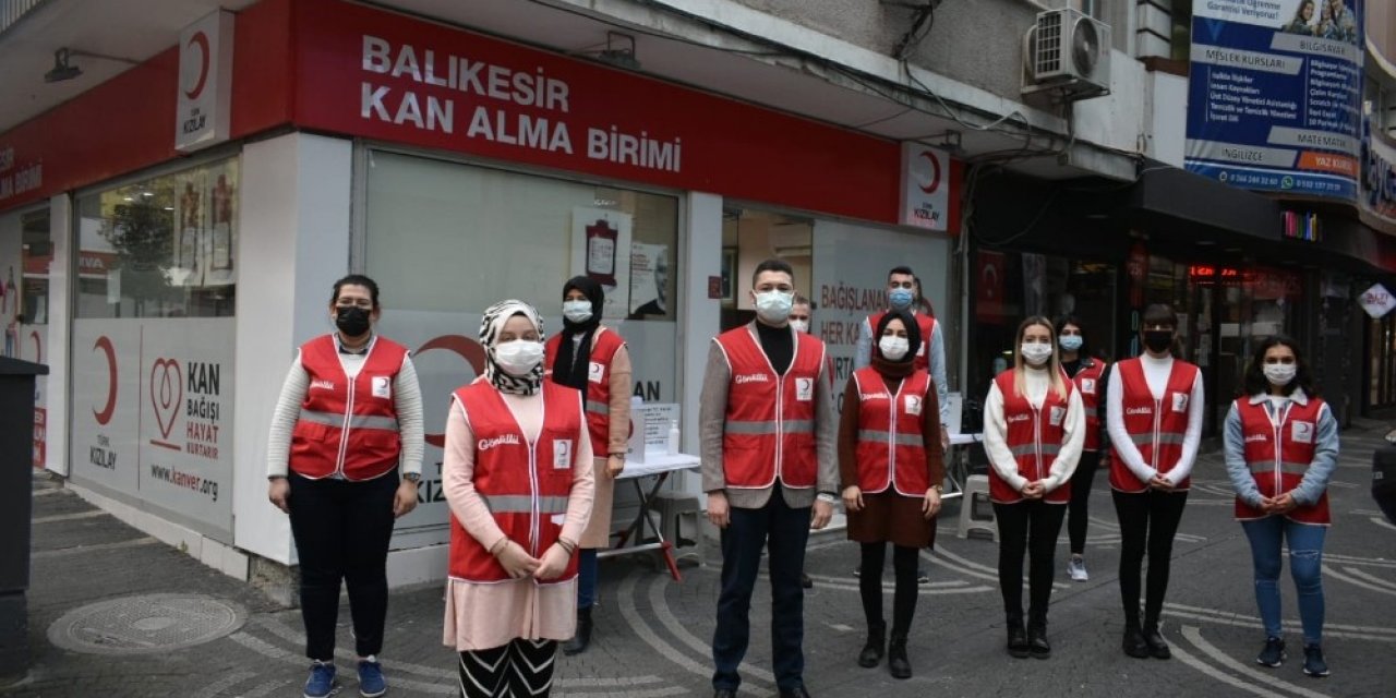 Kızılay’ın Gençleri Pandemide Kan Vermeye Dikkat Çekti