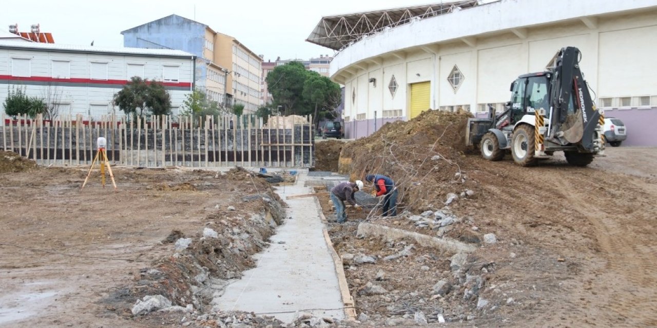 Gebze’nin Yeni Futbol Sahası İçin Çalışmalar Sürüyor