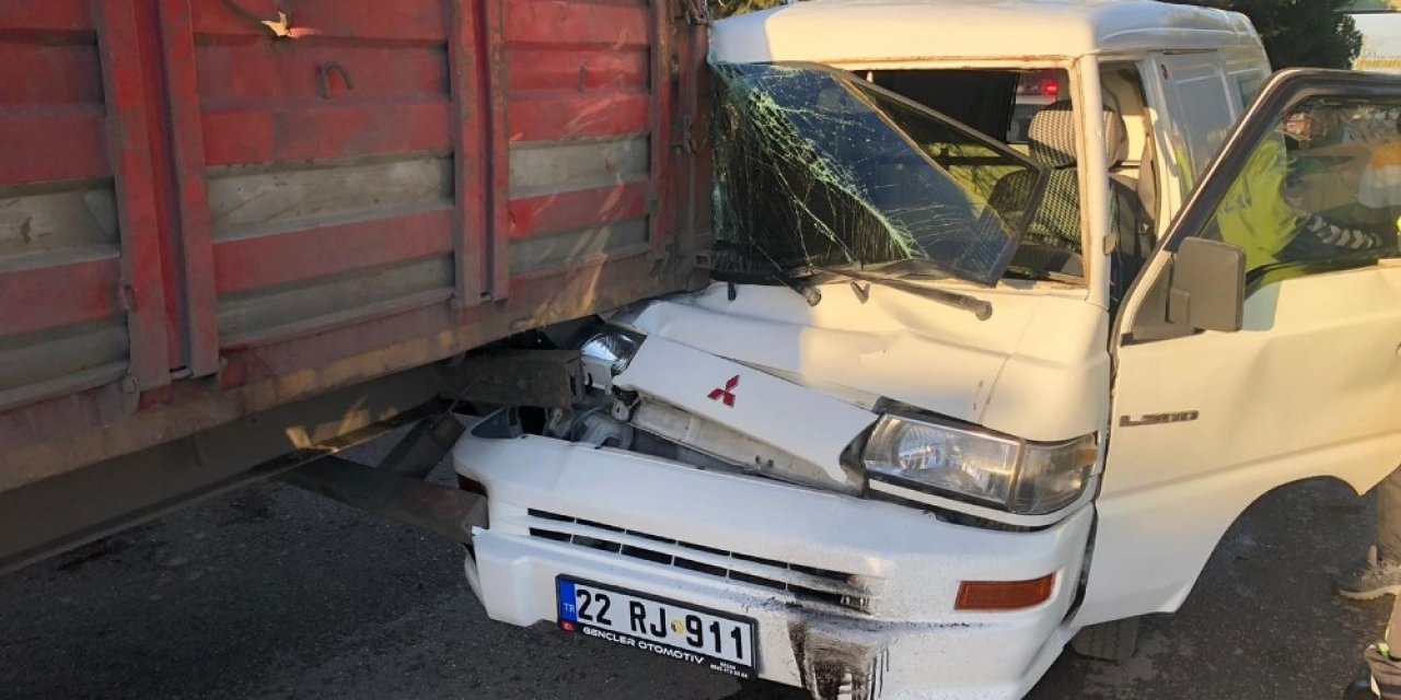Yansıyan Güneş Işığı Kaza Yaptırdı
