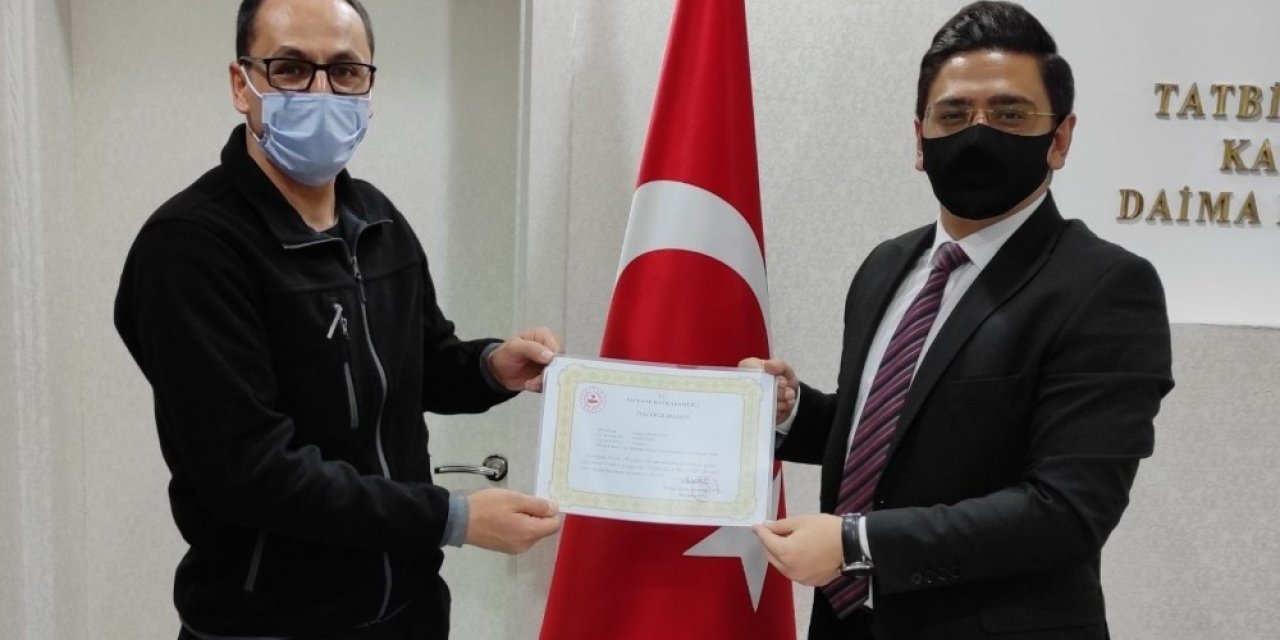 Sosyal Yardımlaşma Ve Dayanışma Vakfı Personeline Başarı Belgesi