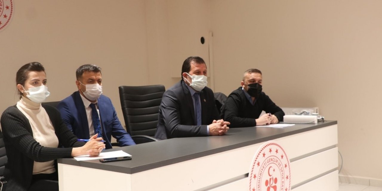 Atletizm Antrenörleri İle Toplantı Yapıldı