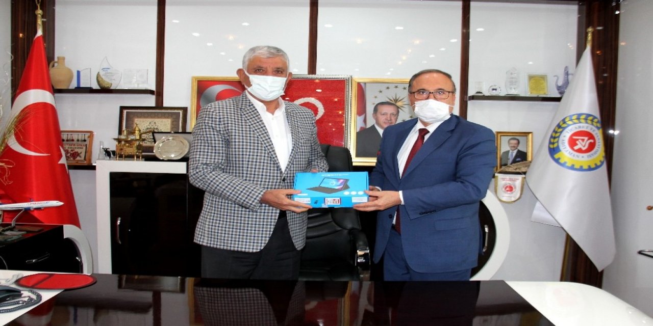 Atso’dan Eğitime Tablet Desteği