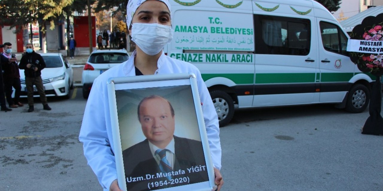 Koronadan Ölen Doktor Emeklilik Yerine Salgınla Mücadeleyi Seçmiş