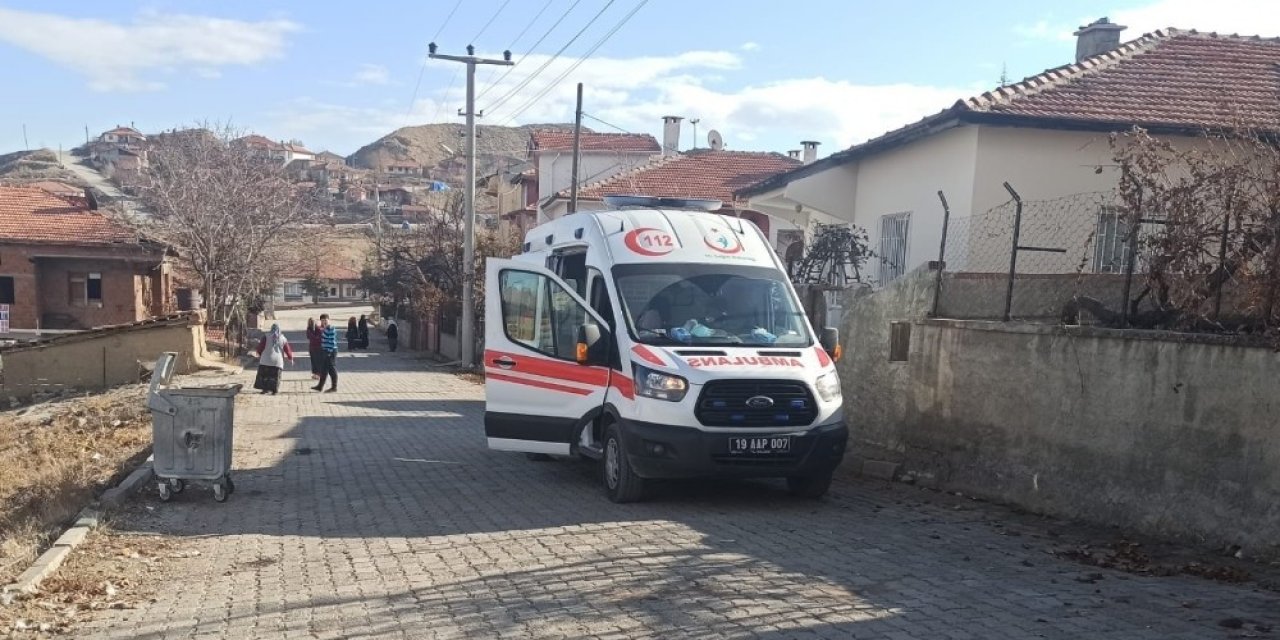 Emekli Öğretmen Çatı Arasında Ölü Bulundu