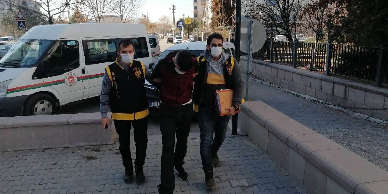 49 Suç Kaydı Olan Ve Cezaevinden İzinli Çıkan Hırsız 1 Ayda 6 Soygun Yaptı