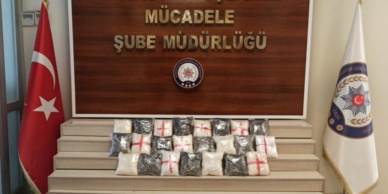 Van’da 23 Kilo 105 Gram Metamfetamin Ele Geçirildi