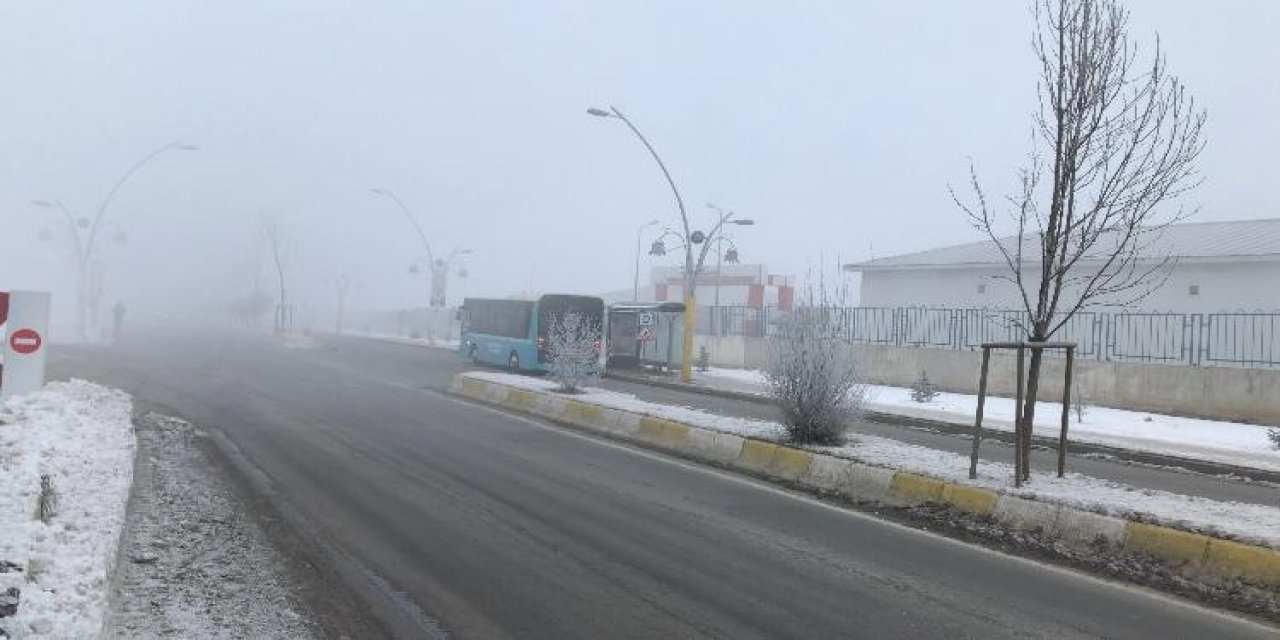Yoğun Sis Ağrı’yı Etkisi Altına Aldı