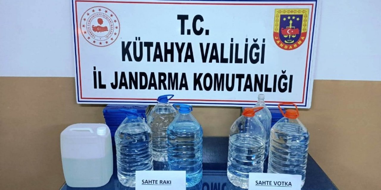 Çay Ocaklarında Sahte İçki Satan Şahıs Yakalandı