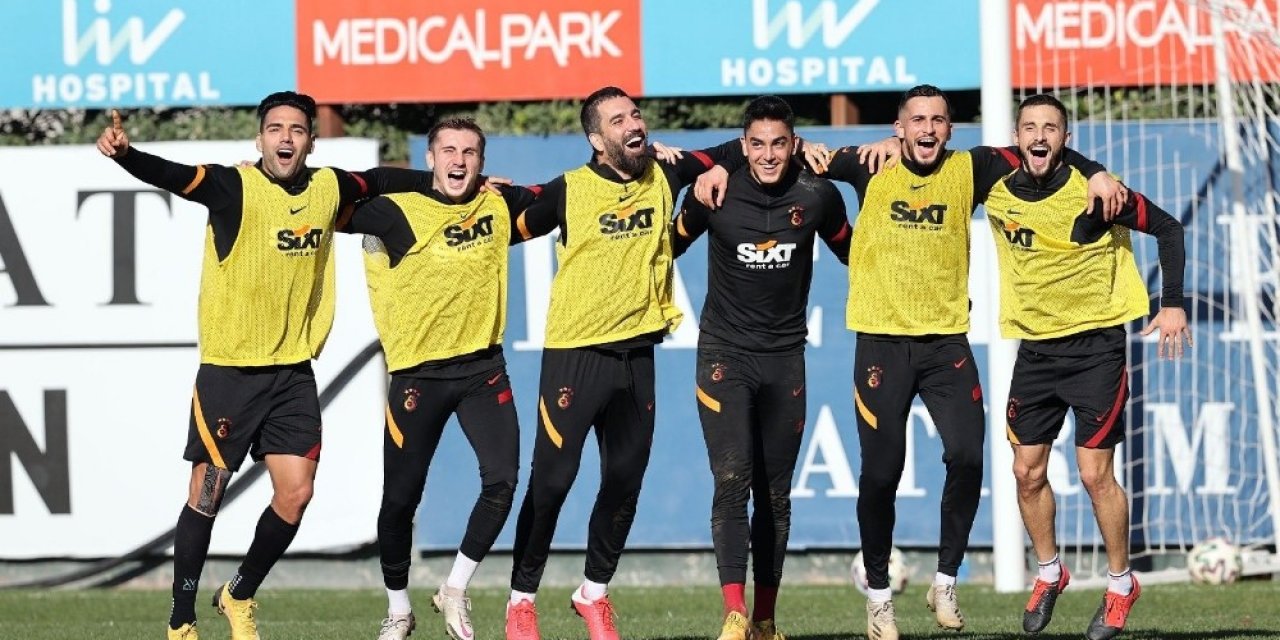 Galatasaray, Antalyaspor Maçı Hazırlıklarını Sürdürdü