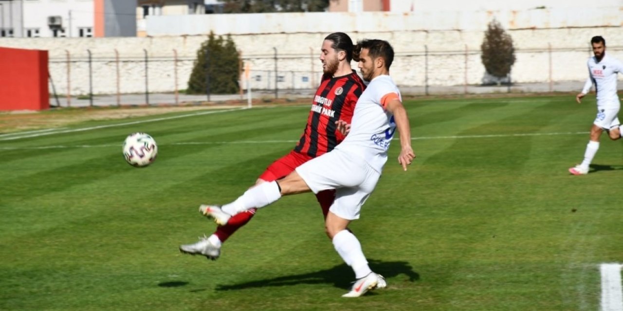 2. Lig: Turgutluspor: 2 - Karacabey Belediyespor: 0