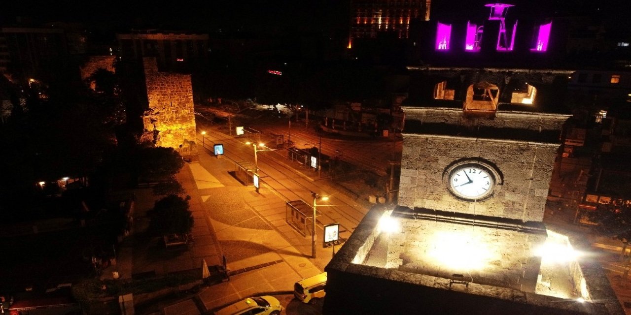 Antalya’da Yılbaşı Gecesi Turistlere Kısıtlama