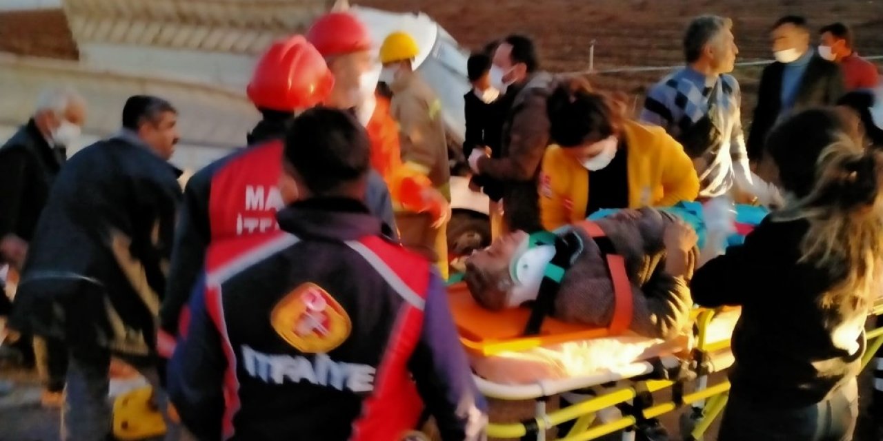 Mardin’de Tarım İşçilerini Taşıyan Kamyonet Şarampole Yuvarlandı: 22 Yaralı