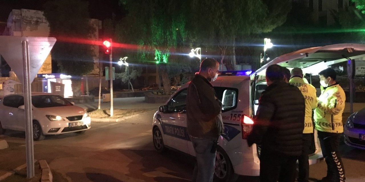 Mahkeme Yazı İşleri Müdürü Polisten Kaçtı, Aracından Silah Çıktı