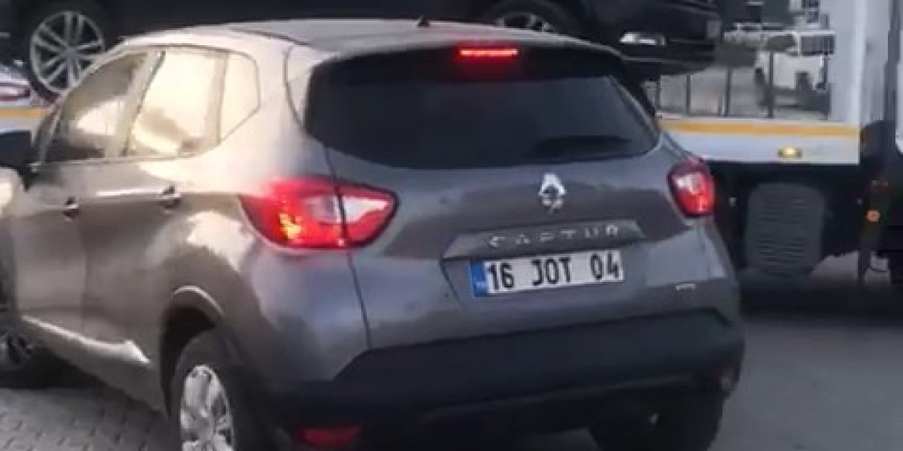 Bursa’da Öfkeli Öğretmen Polislere Hakaret Etti, Aracını Üzerlerine Sürdü