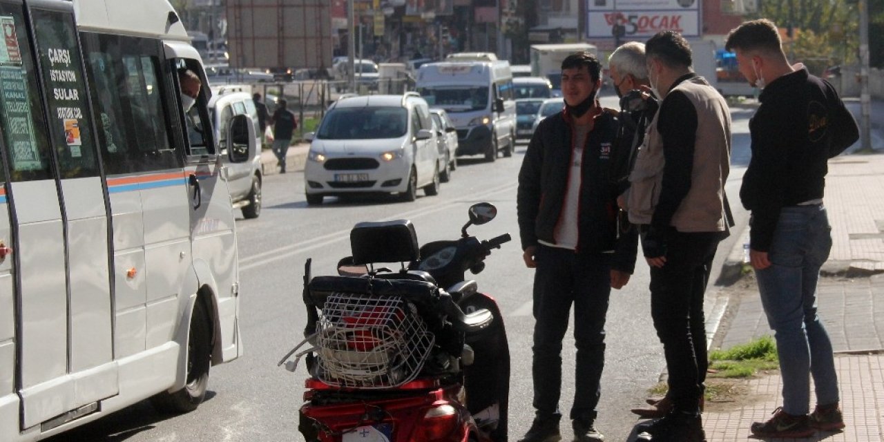 Çarptı, Yardımına Koştu, Gözyaşlarına Boğuldu