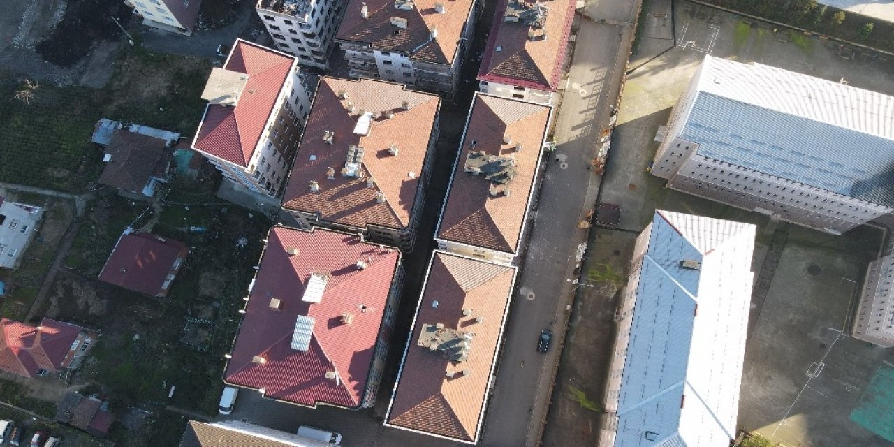 Rize’nin Pisa Kuleleri Tahliye Ediliyor