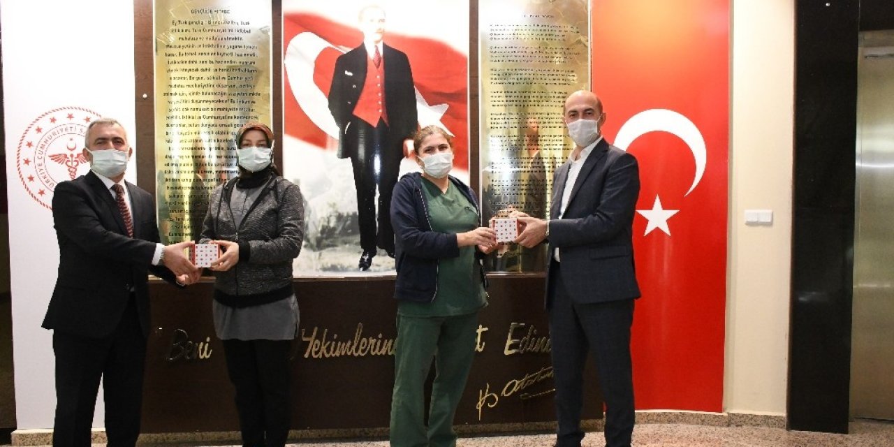 Başkan Kılıç’tan Sağlıkçılara Yeni Yıl Sürprizi